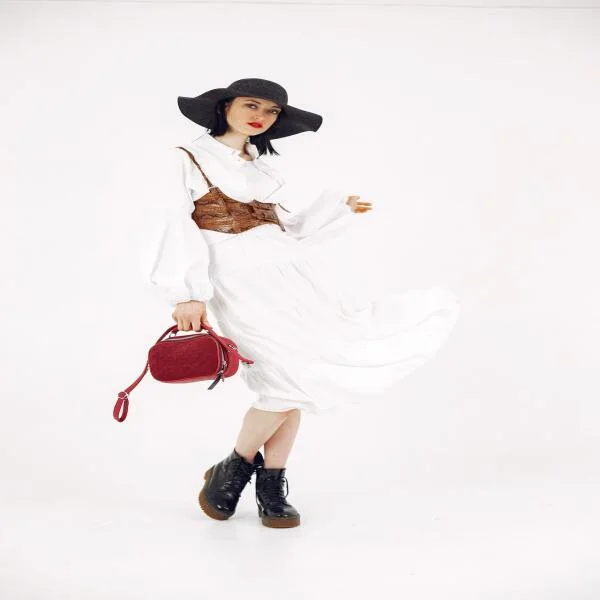 fashionista-girl-woman-white-background-stylish-lady-1