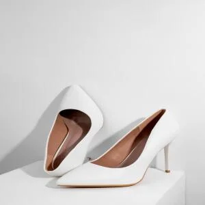 spring-wardrobe-switch-still-life-1
