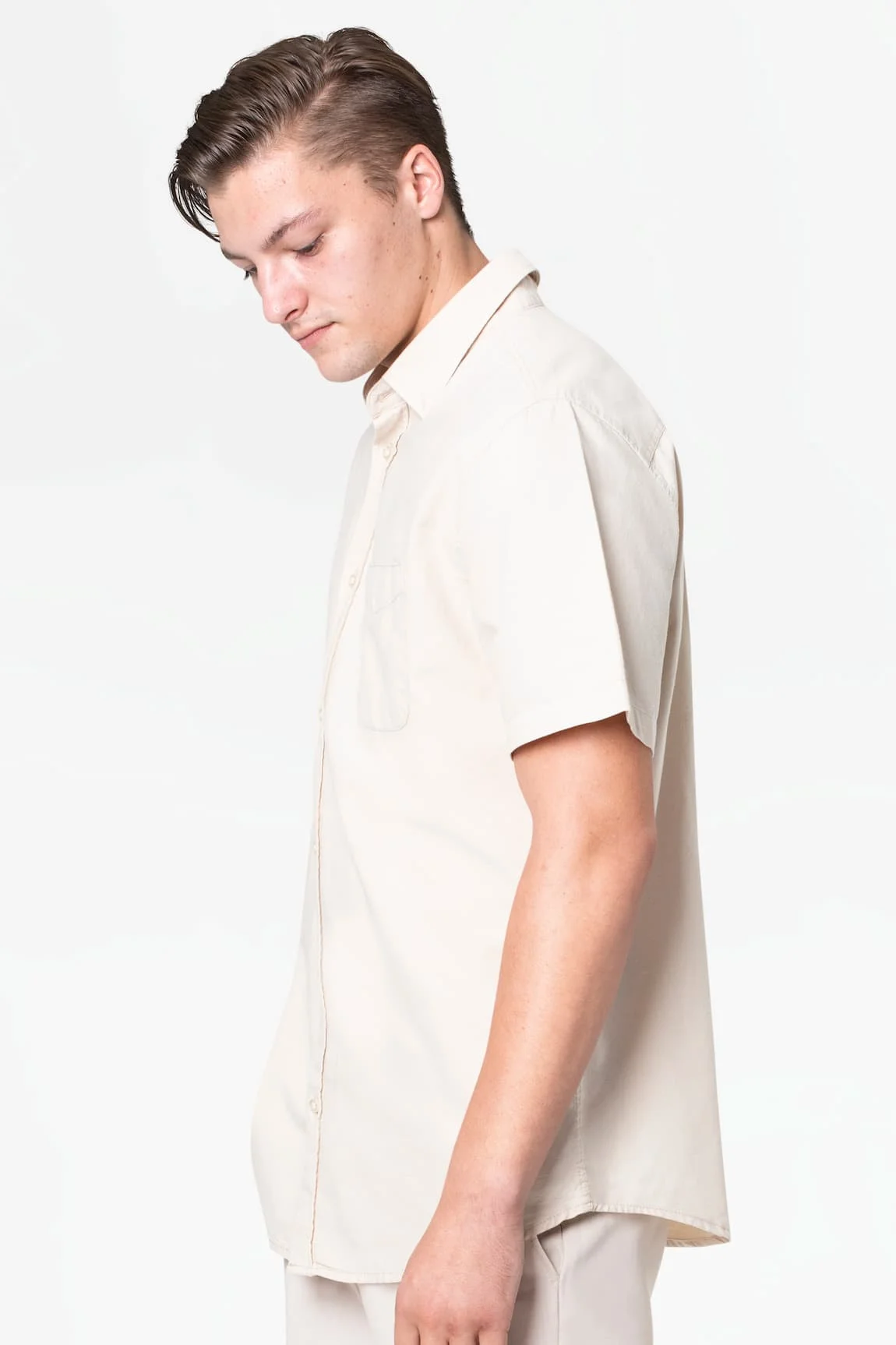 Thời trang nam 4 man-beige-shirt-pants-casual-wear-fashion-1